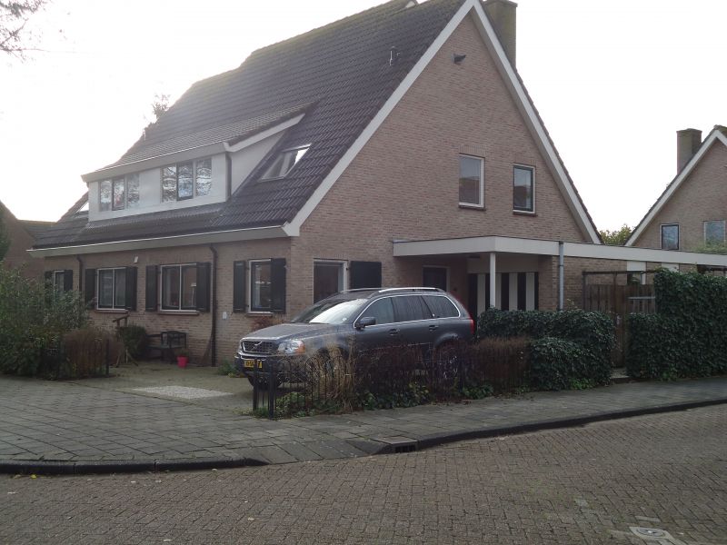 Vier twee onder een kap woningen IJsselstein